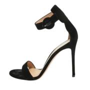 Pre-owned Velvet sandals Gianvito Rossi Pre-owned , Black , Dames