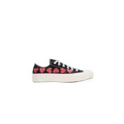 Zwarte Converse Sneakers met Filip Pagowski Hartprint Comme des Garçon...