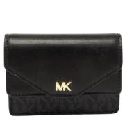 Pre-owned Coated canvas wallets Michael Kors Pre-owned , Black , Dames