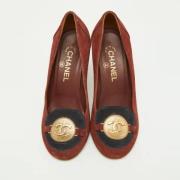 Pre-owned Suede heels Chanel Vintage , Brown , Dames