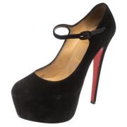 Pre-owned Suede heels Christian Louboutin Pre-owned , Black , Dames