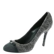 Pre-owned Suede heels Louis Vuitton Vintage , Gray , Dames