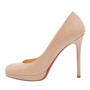 Pre-owned Leather heels Christian Louboutin Pre-owned , Beige , Dames