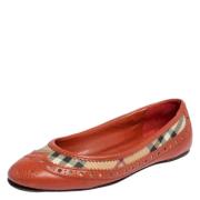 Pre-owned Coated canvas flats Burberry Vintage , Orange , Dames