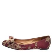 Pre-owned Fabric flats Salvatore Ferragamo Pre-owned , Red , Dames