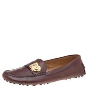 Pre-owned Leather flats Salvatore Ferragamo Pre-owned , Brown , Dames