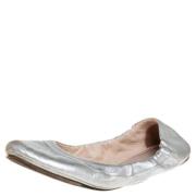 Pre-owned Leather flats Prada Vintage , Gray , Dames