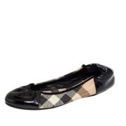 Pre-owned Coated canvas flats Burberry Vintage , Black , Dames