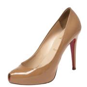 Pre-owned Leather heels Christian Louboutin Pre-owned , Beige , Dames