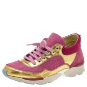 Pre-owned Fabric sneakers Chanel Vintage , Pink , Dames