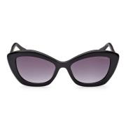 Elegante Cat-Eye Zonnebril met Rookgrijze Lenzen Guess , Black , Dames