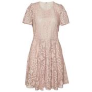 Pre-owned Lace dresses Burberry Vintage , Pink , Dames