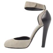 Pre-owned Suede heels Gucci Vintage , Gray , Dames