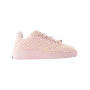 Pre-owned Leather sneakers Burberry Vintage , Pink , Dames