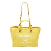 Pre-owned Canvas totes Chanel Vintage , Yellow , Dames