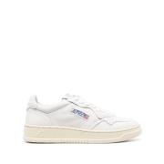 Witte Medalist Sneakers Logo Patch Autry , White , Dames