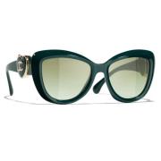 Iconische zonnebril met uniforme lenzen Chanel , Green , Unisex