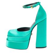 Pre-owned Satin heels Versace Pre-owned , Green , Dames