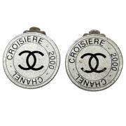 Pre-owned Metal earrings Chanel Vintage , Gray , Dames