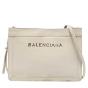 Pre-owned Leather clutches Balenciaga Vintage , Beige , Dames