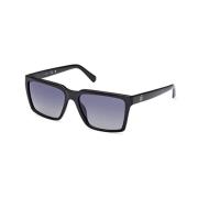 Gepolariseerde zwarte zonnebril met grijze lens Guess , Black , Heren