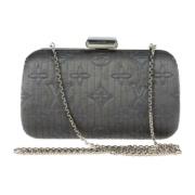 Pre-owned Fabric clutches Louis Vuitton Vintage , Gray , Dames
