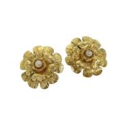 Pre-owned Metal earrings Chanel Vintage , Yellow , Dames