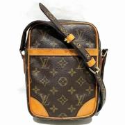 Pre-owned Canvas shoulder-bags Louis Vuitton Vintage , Brown , Dames