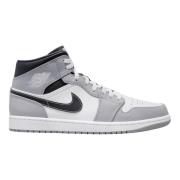 Limited Edition Air Jordan 1 Mid Nike , Gray , Heren