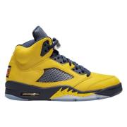 Retro Michigan Limited Edition Sneakers Nike , Yellow , Heren