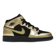 Beperkte oplage Metallic Gold Coin Black Nike , Yellow , Dames