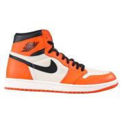 Limited Edition Retro High Reverse Shattered Backboard Nike , Multicol...