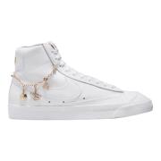 Limited Edition Lucky Charms Witte Sneakers Nike , White , Dames