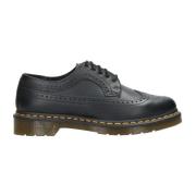 Zwarte Brogue Schoenen met AirWair Zool Dr. Martens , Black , Heren