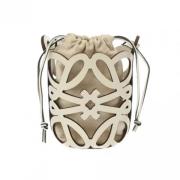 Pre-owned Leather shoulder-bags Loewe Pre-owned , White , Dames