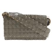 Pre-owned Canvas shoulder-bags Chanel Vintage , Gray , Dames