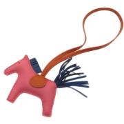 Pre-owned Fabric key-holders Hermès Vintage , Pink , Dames