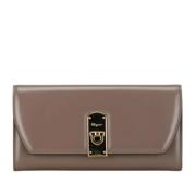 Pre-owned Leather wallets Salvatore Ferragamo Pre-owned , Brown , Dame...