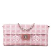 Pre-owned Nylon chanel-bags Chanel Vintage , Pink , Dames