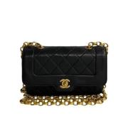 Pre-owned Leather crossbody-bags Chanel Vintage , Black , Dames