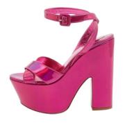 Pre-owned Leather sandals Christian Louboutin Pre-owned , Pink , Dames