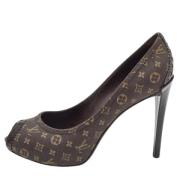 Pre-owned Canvas heels Louis Vuitton Vintage , Brown , Dames