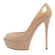 Pre-owned Leather heels Casadei Pre-owned , Beige , Dames