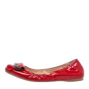 Pre-owned Leather flats Prada Vintage , Red , Dames