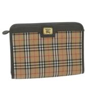 Pre-owned Nylon clutches Burberry Vintage , Beige , Dames