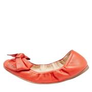 Pre-owned Leather flats Prada Vintage , Orange , Dames