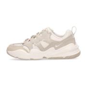 Phantom Lage Sneaker met Swoosh Logo Nike , Beige , Dames