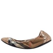 Pre-owned Canvas flats Burberry Vintage , Brown , Dames