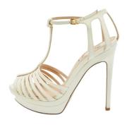 Pre-owned Leather sandals Fendi Vintage , Beige , Dames