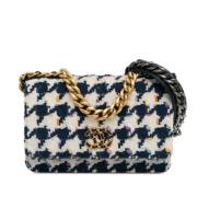 Pre-owned Fabric crossbody-bags Chanel Vintage , Blue , Dames